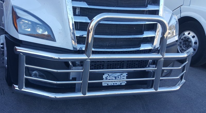 With Brackets America Semi Truck Bumper Deer Guard