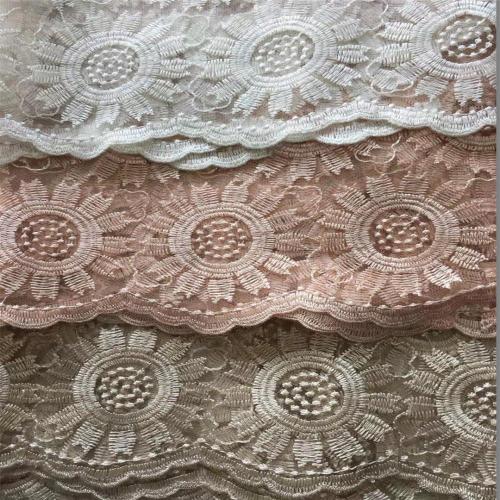 Platt broderi solros för dam plagg