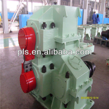 Rotary flying shear