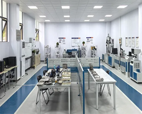 Mechanical&Chemical Analysis Room