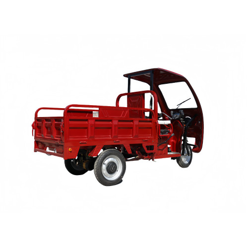 Простой грузовой электрический трехколесный велосипед длиной 1,5 м с навесом.