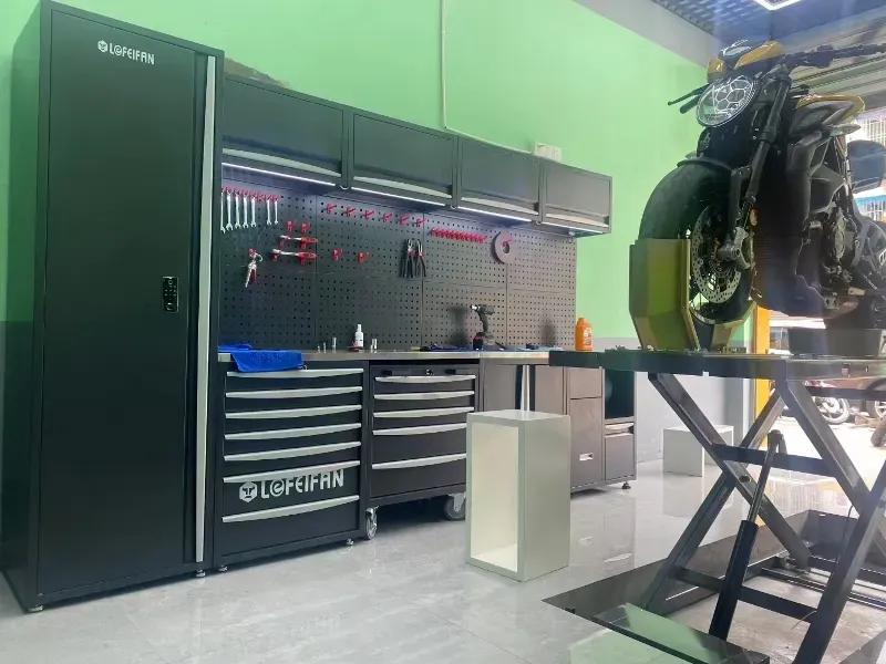 OEM Customized Garage Storage Workstation Tool Solution