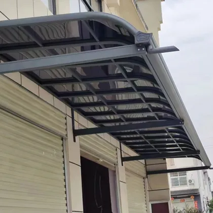 Custom Outdoor Awnings: Sunshade Aluminum - UV Protection and Stylish Design