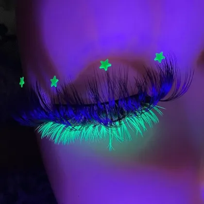 Korean Neon UV Glow in the Dark Eyelash Extensions