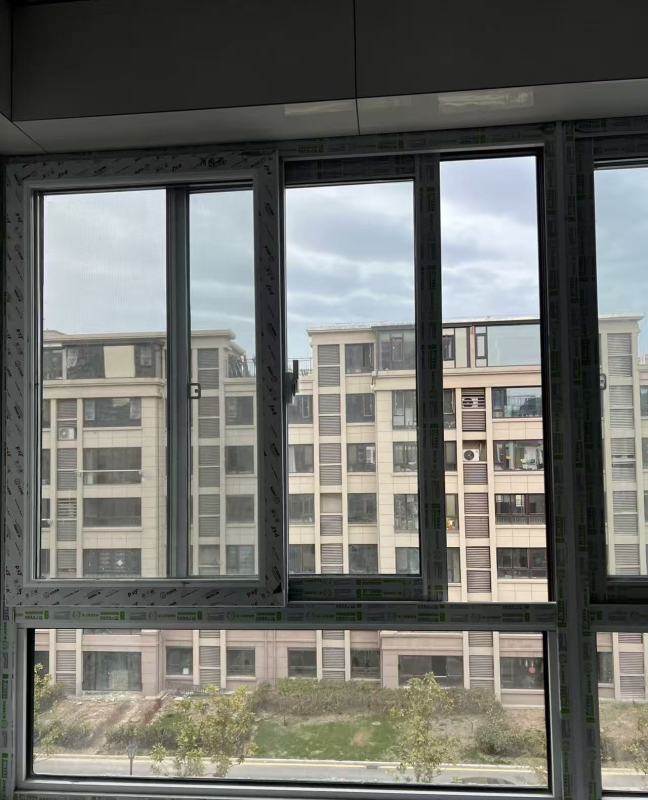 Innovative Sliding Window Features for Smart Living