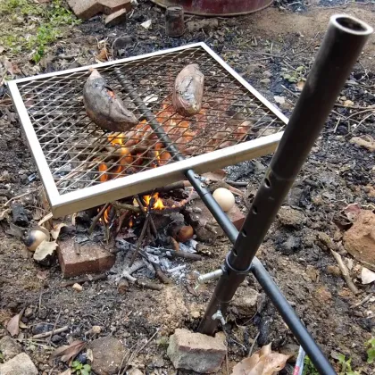 Adjustable Grate: Firewood & Charcoal BBQ Grill Net - Outdoor Reusable, Open Fire, Stainless Steel Barbecue Rack