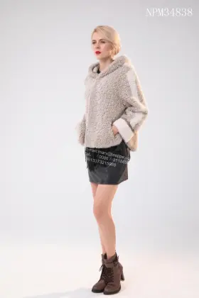 Short Winter Lady Merino Shearling Jacket
