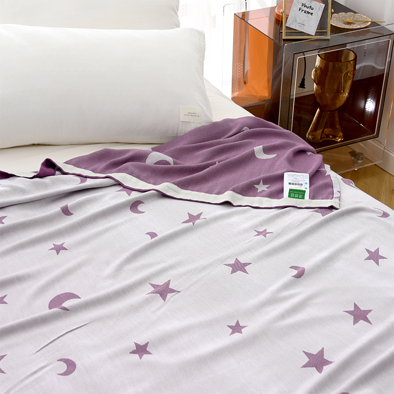 Summer Ice Silk Cool Blanket with Star and Moon Pattern
