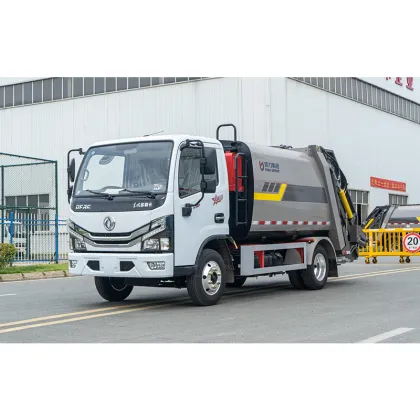Dolica D5 Compacting Garbage Truck