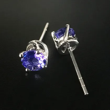 18K White Gold Inlaid Natural Tanzanite Fashion Earrings