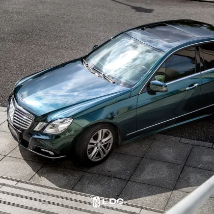 Glossy Diamond Emerald Car Wrap