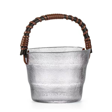 2024 Cheapest Factory Party Ice Tong Clear Glass Ice Bucket With High Quality Handle" 

However, for better SEO and readability, you might consider:

"2024 Cheap Factory Ice Tong Clear Glass Ice Bucket with High-Quality Handle