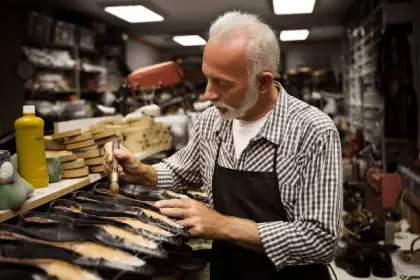 Nylon Yellowish Liquid Surface treatment agent