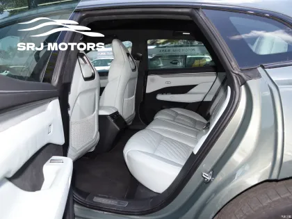 Zeekr 001 WE Edition RWD