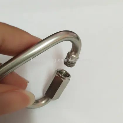 DELTA SHAPED STAINLESS STEEL QUICK LINK