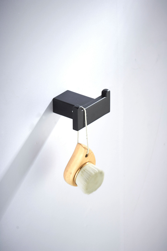 High Quality Black Stainless Steel Bathroom Robe Hooks & Accessories