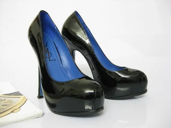 Sell high heel designer womens shoes