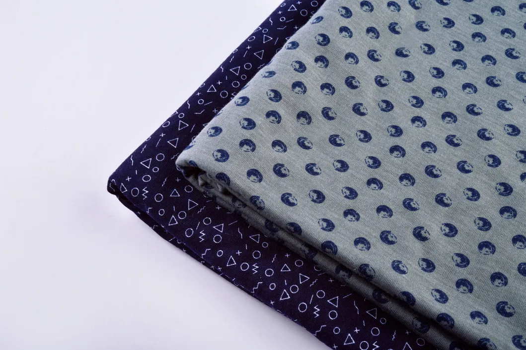 ถักผ้าเจอร์ซีย์เดี่ยวระบายอากาศโพลีเอสเตอร์ 100% สำหรับชุดนอน