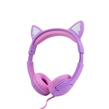 Casque d&#39;écoute pour enfants avec oreilles de chat rougeoyantes à LED