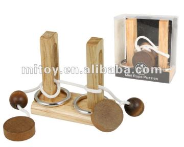 string wooden Puzzle