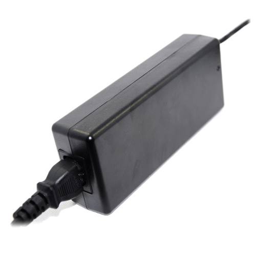 24V 6.25A 150W Adaptador de potencia con 5.5*2.5 Conector