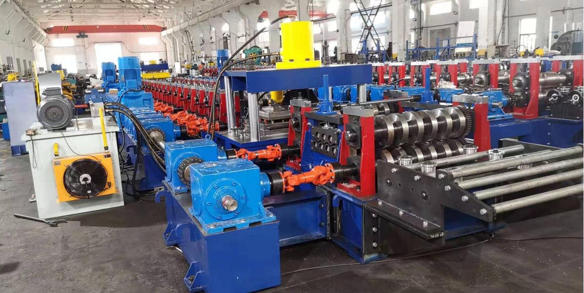 31082 W guardrail machine