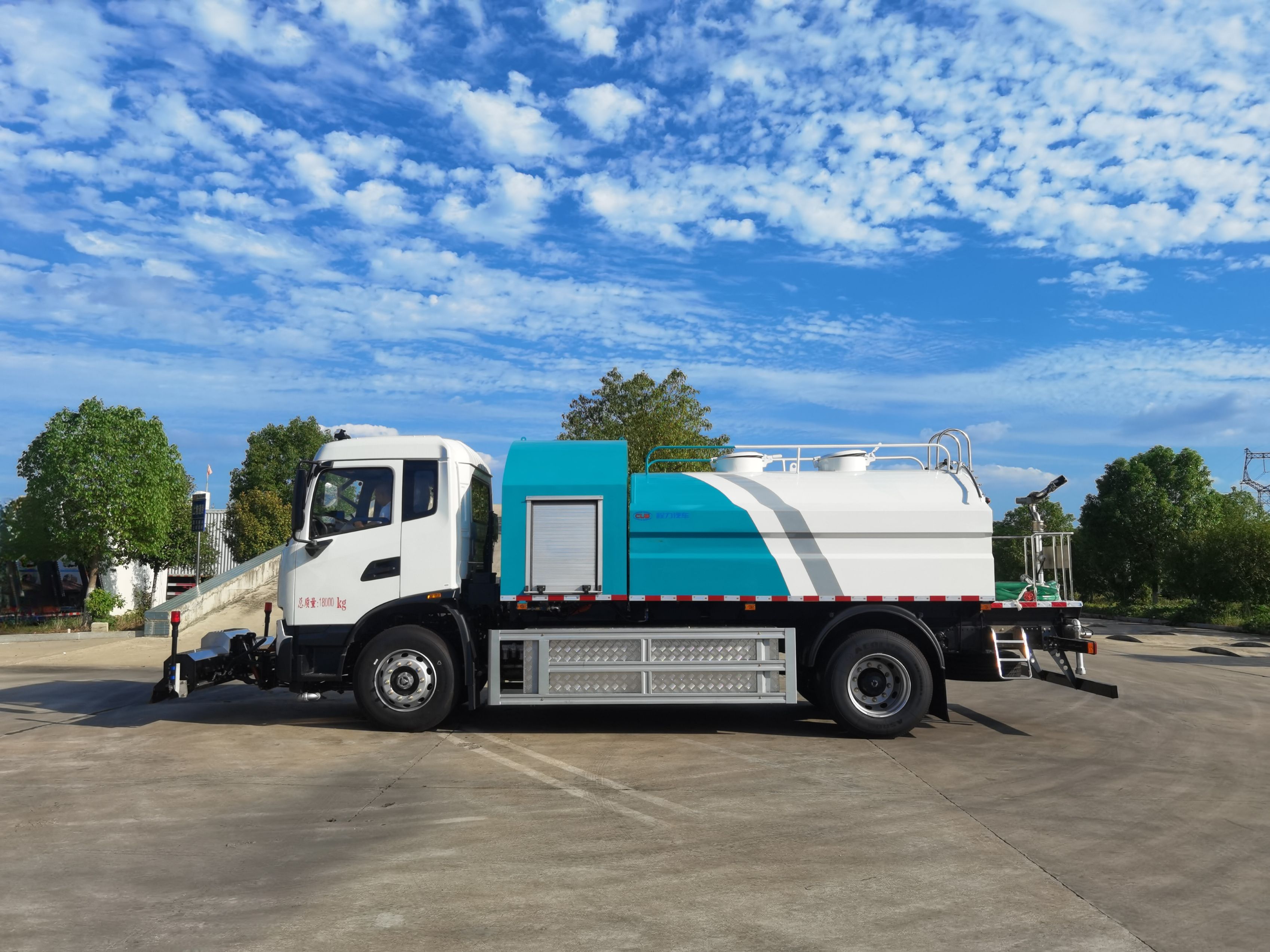 Advanced High Working Sweep Vehicle for Indus