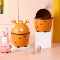 Thùng rác để bàn hình hươu Woodland cổ điển