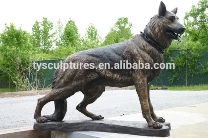 Outdoor garden decoration bronze german shepherd dog