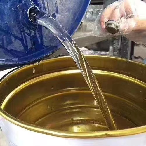 Pegamento de poliuretano ecológico para orugas de caucho