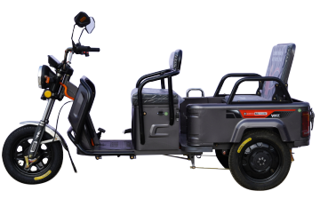 1.2m of folding electric tricycles