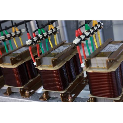 Low-Maintenance GGJ LV Draw-out Switchgear