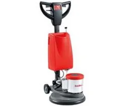 Carpet cleaning machine