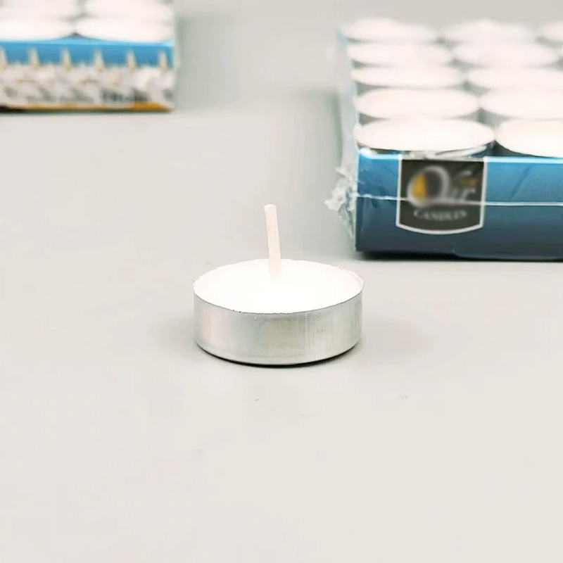 Чайная свечка на 1 гадзіну ўпакаваная ў скрынку па 50 шт