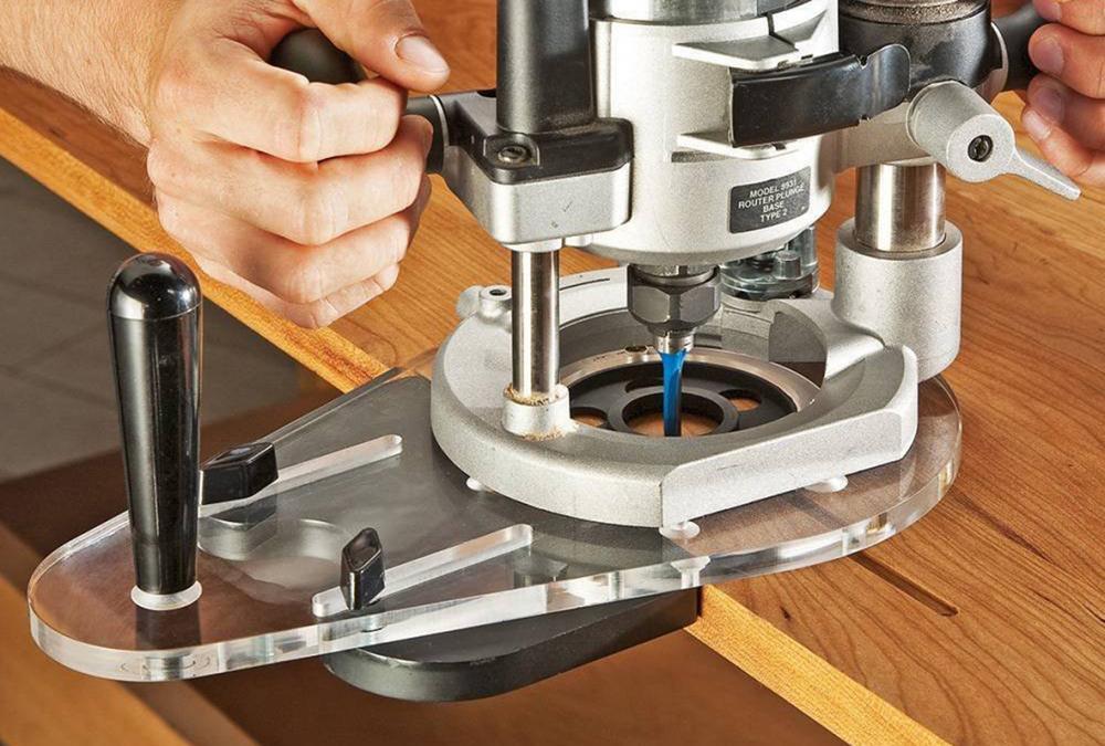 Universal Router Base