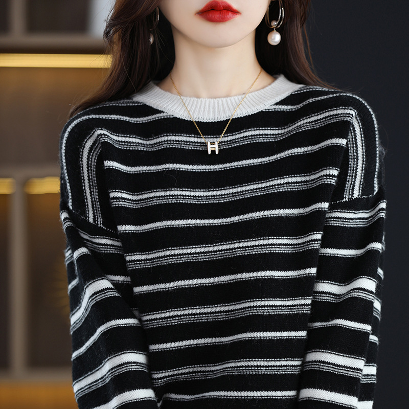 Vintage Crew Coun Contrast Stripe Ladies Pull