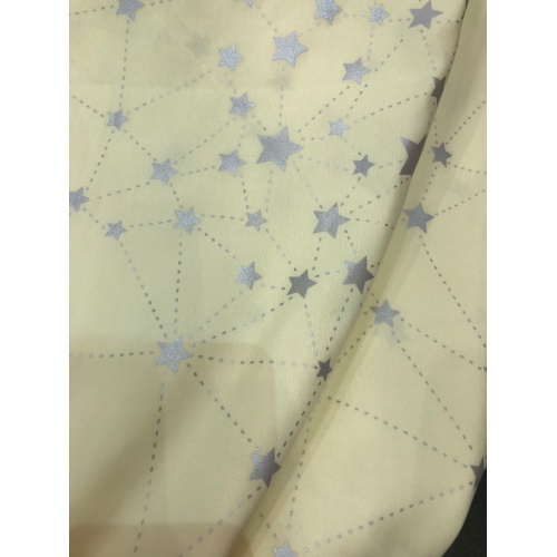 Tissu de couleur argenté avec perle de polyester