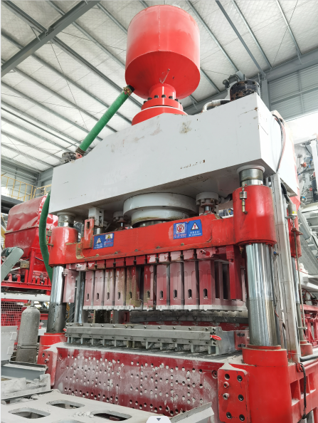 Hydrostatic_Forming_Press_1