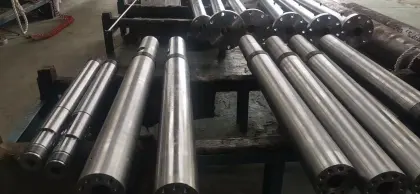Bimetallic barrel for injection machinery