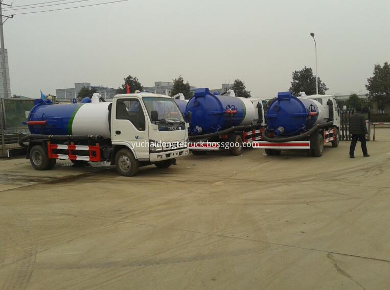 ISUZU vacuum waste water suction truck