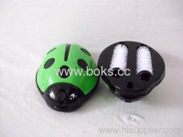 Beetle Shaped Plastic Blanket Brush 
