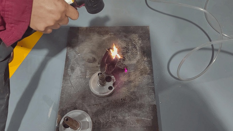 Chuke Intelligent Welcomes Long-Term Client's Crankshaft Cleaning Test Results, Leading to Bulk Purchase of Laser Cleaning Equipment!