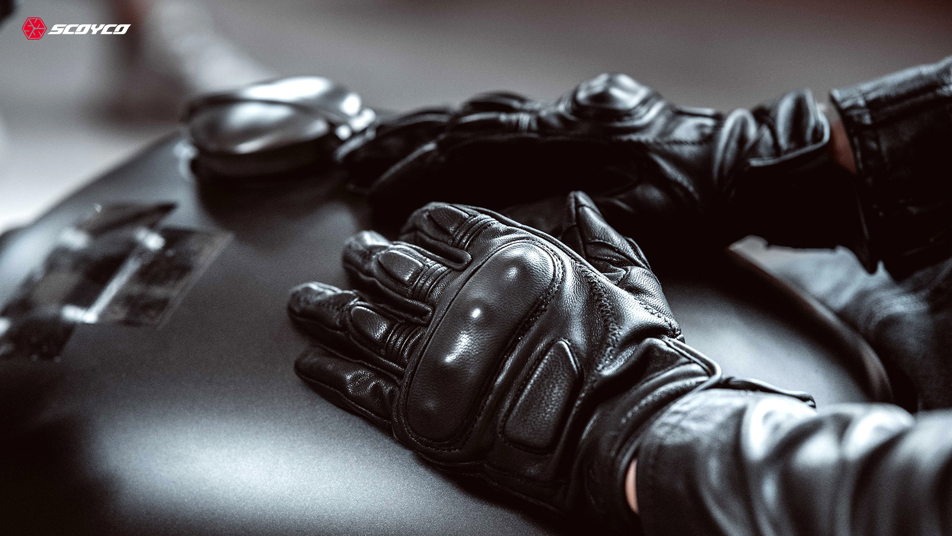 Motorcycle Anti-fall Leather Gloves