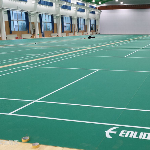 piso da quadra de esportes de badminton