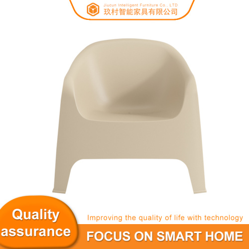 आउटडोर के लिए डिज़ाइन की गई स्टाइलिश प्लास्टिक कुर्सी