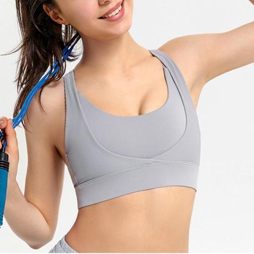 Strappy Sports Bras maka Womenmụ nwanyị