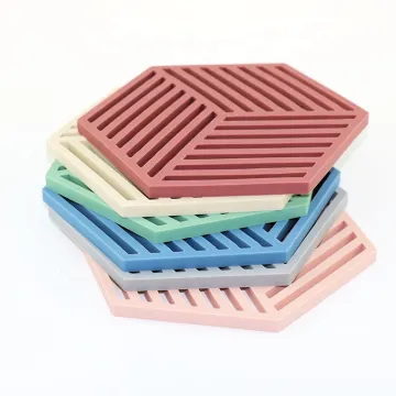 Non-Slip Kitchen Table Place Mats, Pot Holders, and Heat Resistant Silicone Pads for Home Dining