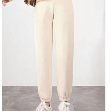 Corduroy and Velvet Leggings: Stylish Comfort for All Seasons