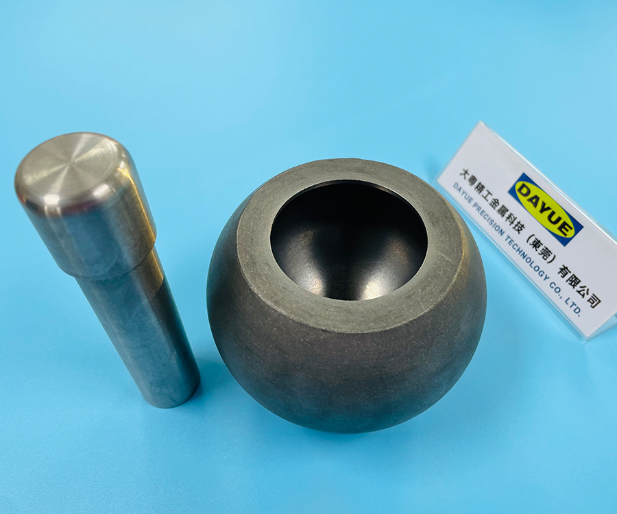 Customised tungsten carbide grinding jars