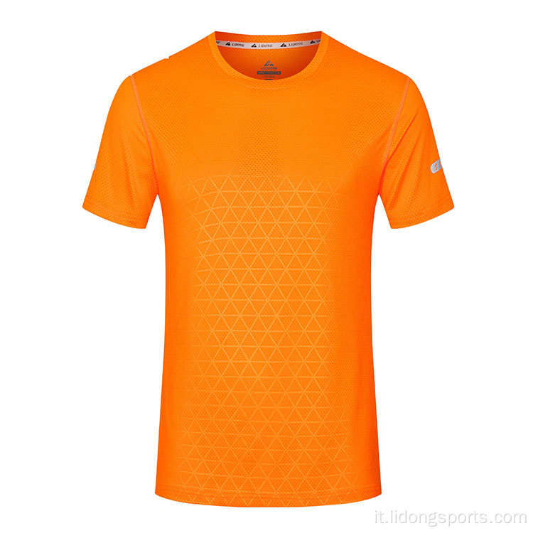 T-shirt da allenamento sportivo per uomini semplici personalizzati all&#39;ingrosso
